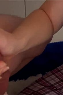 What BexxyLynch Does With Her Thumb GIF By'