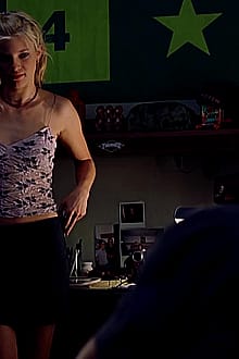 Amy Smart's Topless Crease In Motion'