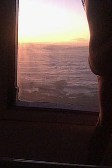 Amateur Couple Fucking In The Shower Until Sunset'