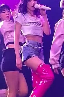 Mina definitely going through her hoe phase this tour!'